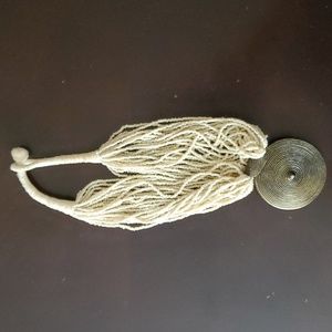 Beaded metal discusses necklace